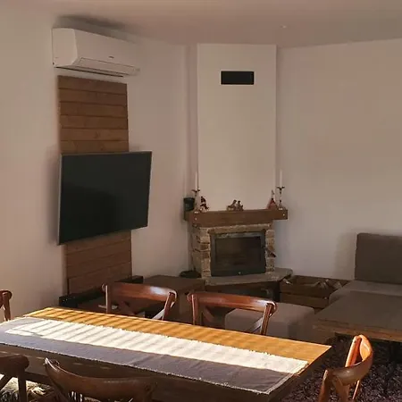 Villa The White House