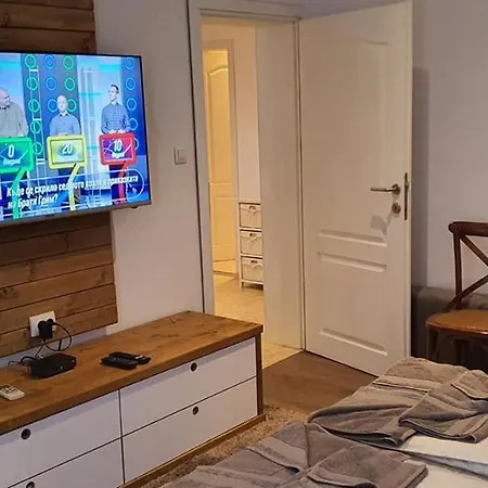 The White House Kamilski Dol