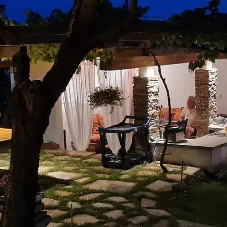 The White House Villa *