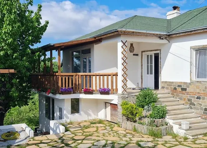 The White House Kamilski Dol