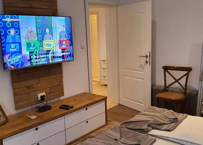 The White House Kamilski Dol